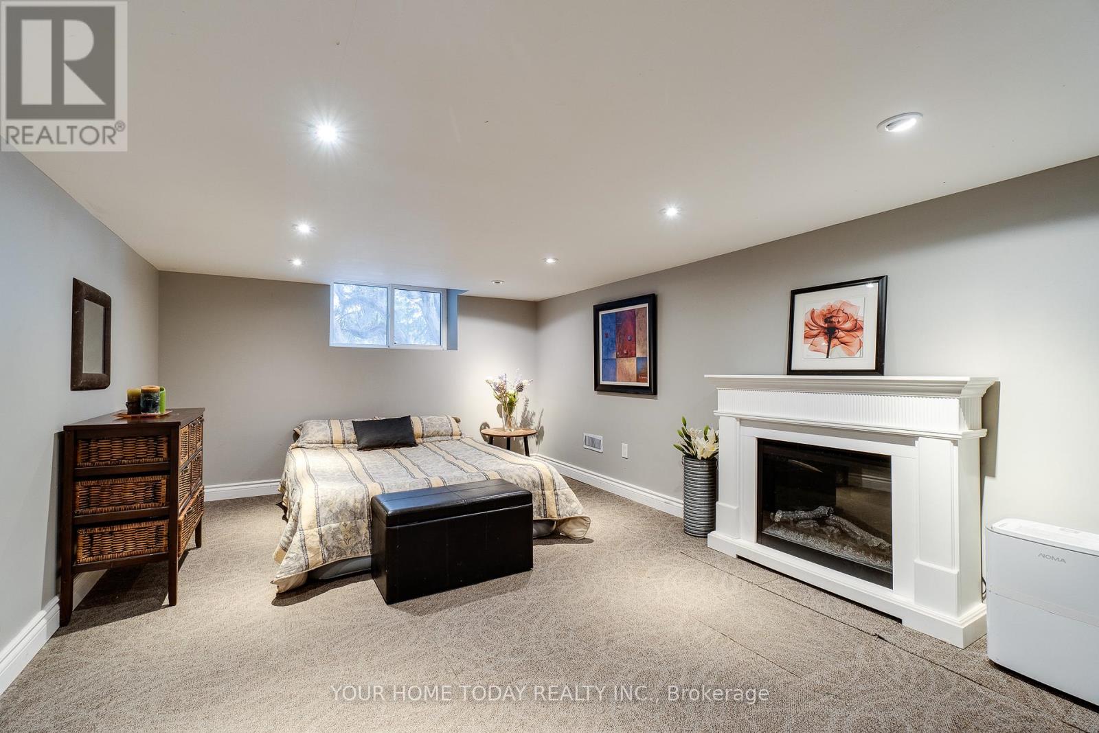 10 Knox Street, Halton Hills (Ac Acton), Ontario  L7J 1C7 - Photo 24 - W12991012