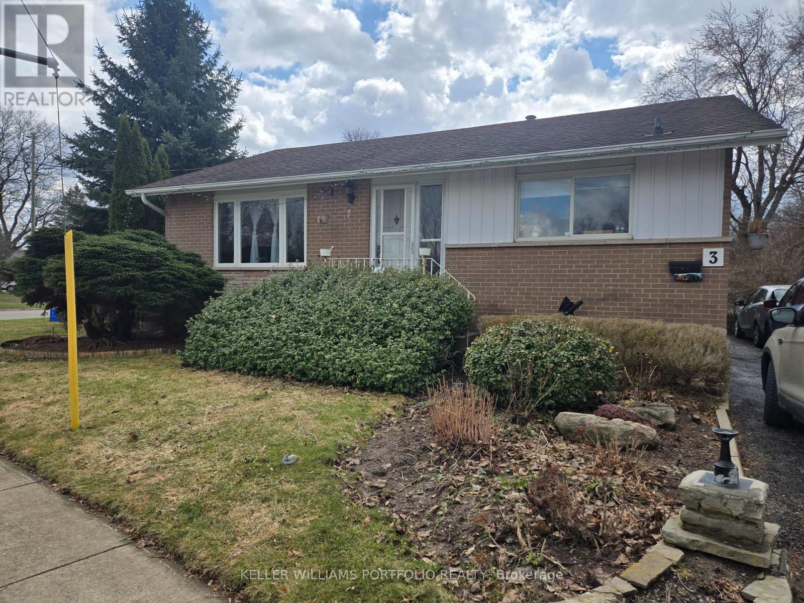 Lower Level - 3 Lane Court, Halton Hills (Georgetown), Ontario  L7G 1S4 - Photo 4 - W12992566