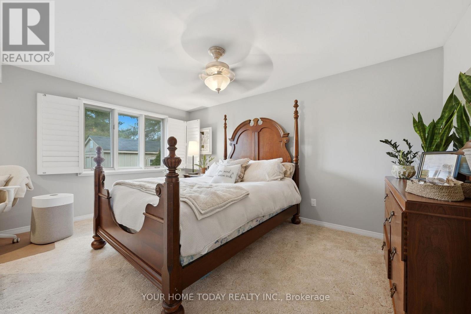 31 Chelvin Drive, Halton Hills (Georgetown), Ontario  L7G 4P8 - Photo 22 - W12996236