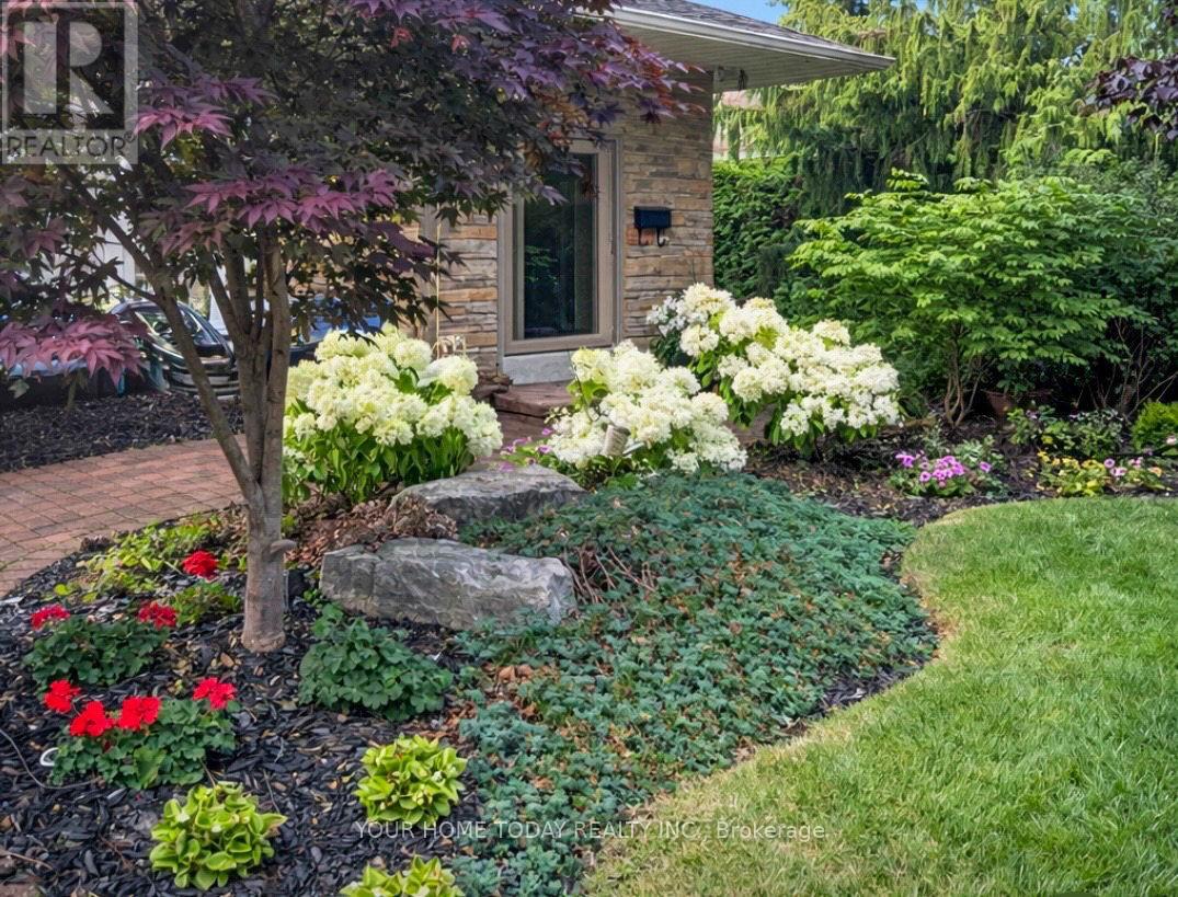 31 Chelvin Drive, Halton Hills (Georgetown), Ontario  L7G 4P8 - Photo 40 - W12996236