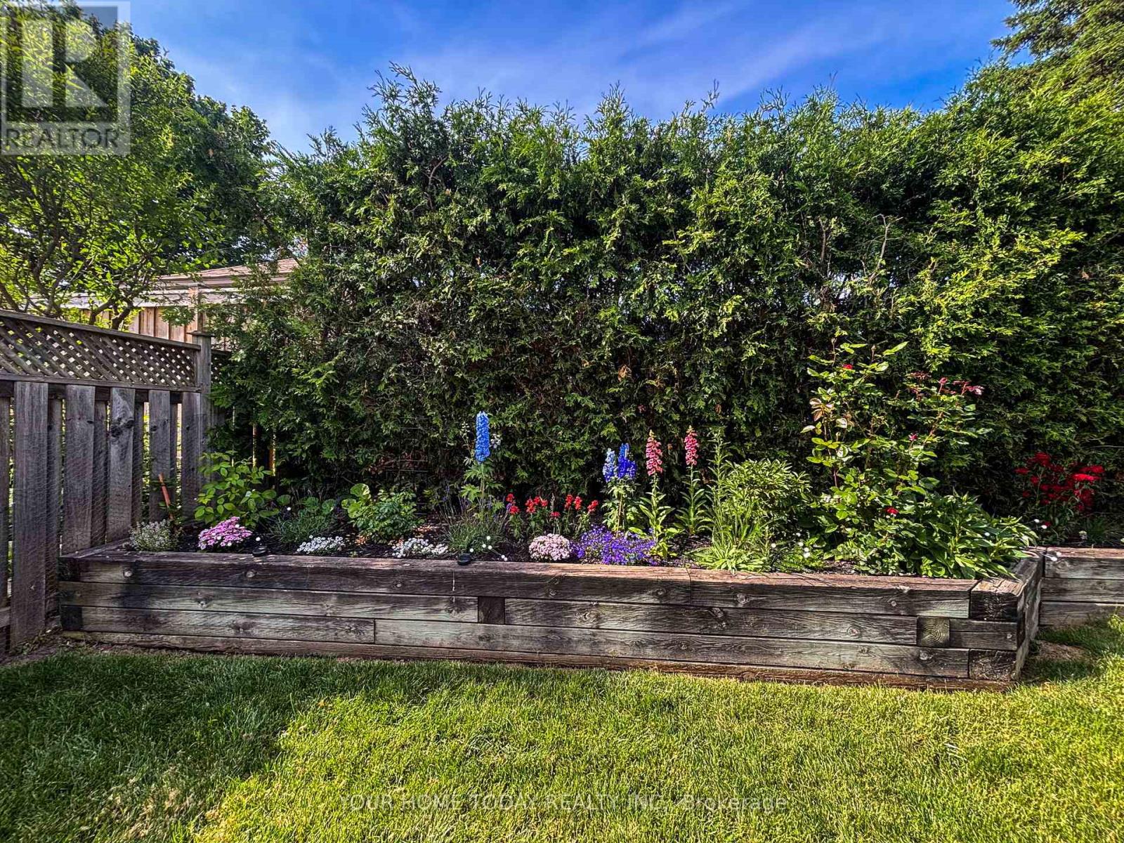 31 Chelvin Drive, Halton Hills (Georgetown), Ontario  L7G 4P8 - Photo 41 - W12996236