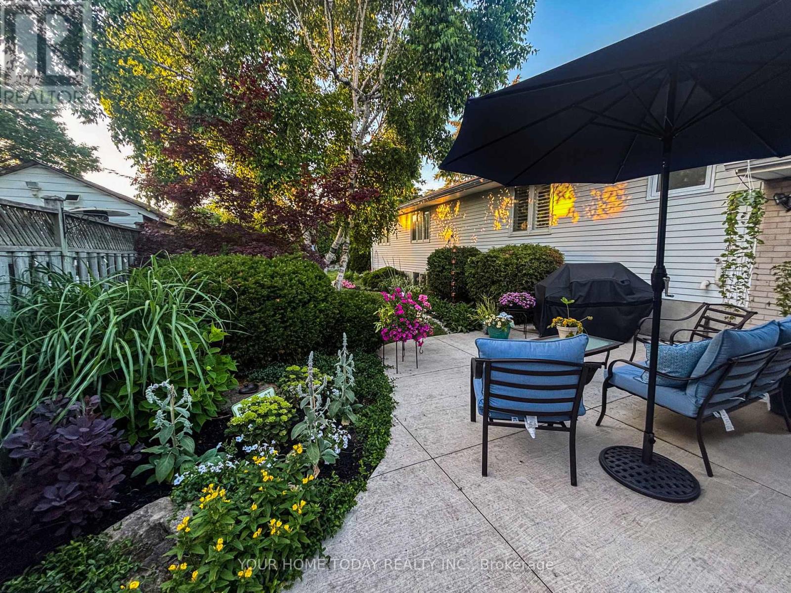 31 Chelvin Drive, Halton Hills (Georgetown), Ontario  L7G 4P8 - Photo 42 - W12996236