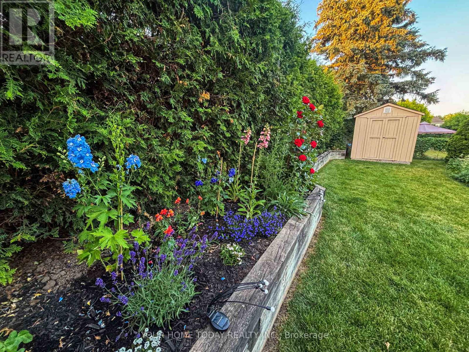 31 Chelvin Drive, Halton Hills (Georgetown), Ontario  L7G 4P8 - Photo 46 - W12996236