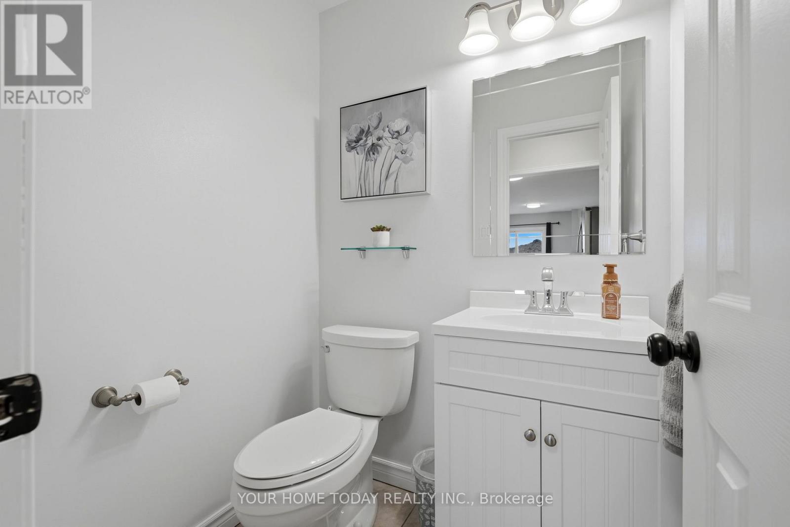 83 Atwood Avenue, Halton Hills (Georgetown), Ontario  L7G 6C5 - Photo 17 - W12996350