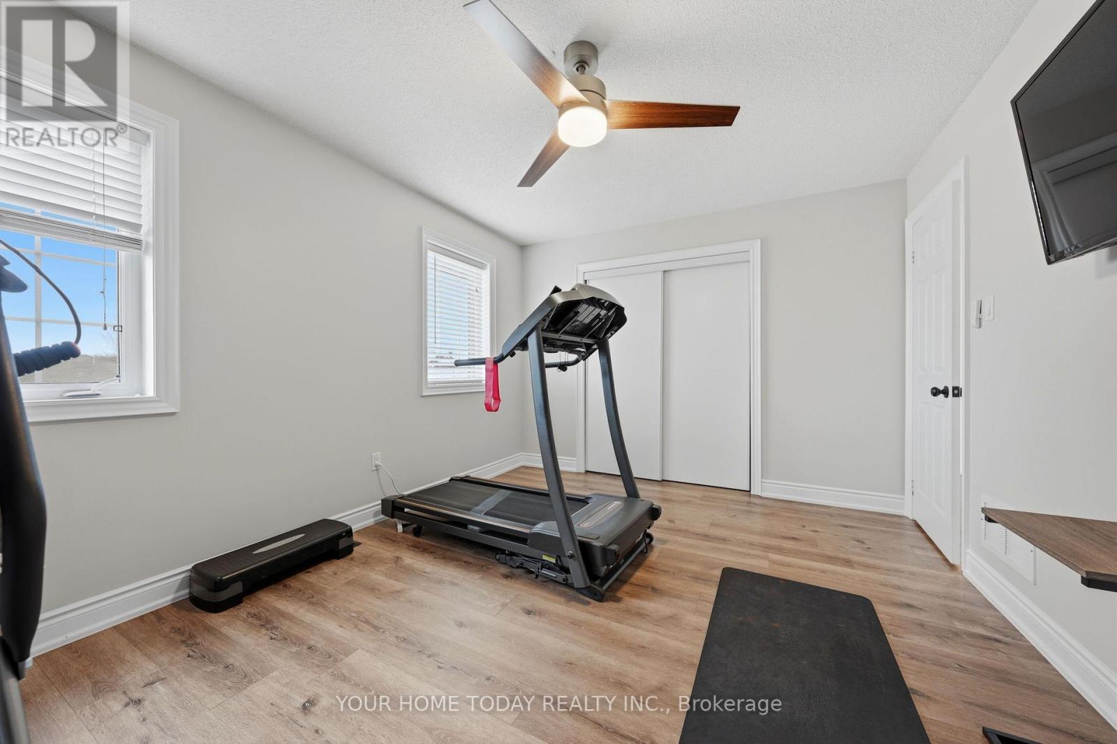 83 Atwood Avenue, Halton Hills (Georgetown), Ontario  L7G 6C5 - Photo 30 - W12996350