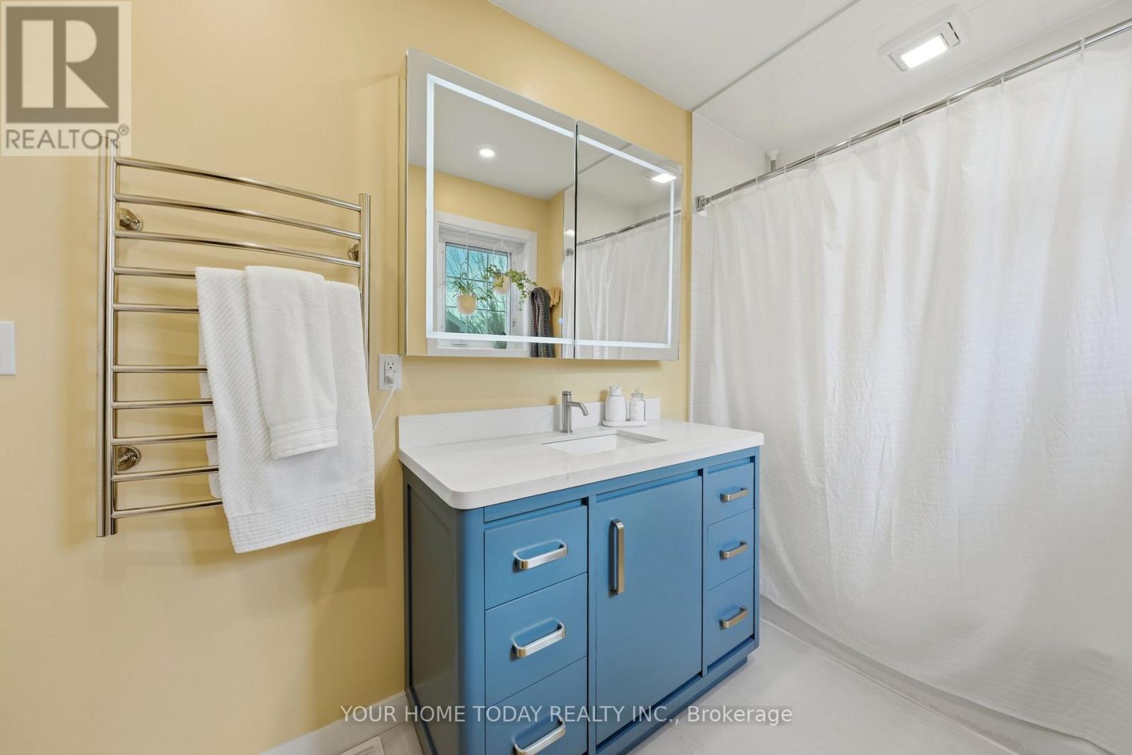 17 Park Avenue, Halton Hills (Ac Acton), Ontario  L7J 1Y3 - Photo 23 - W12997112