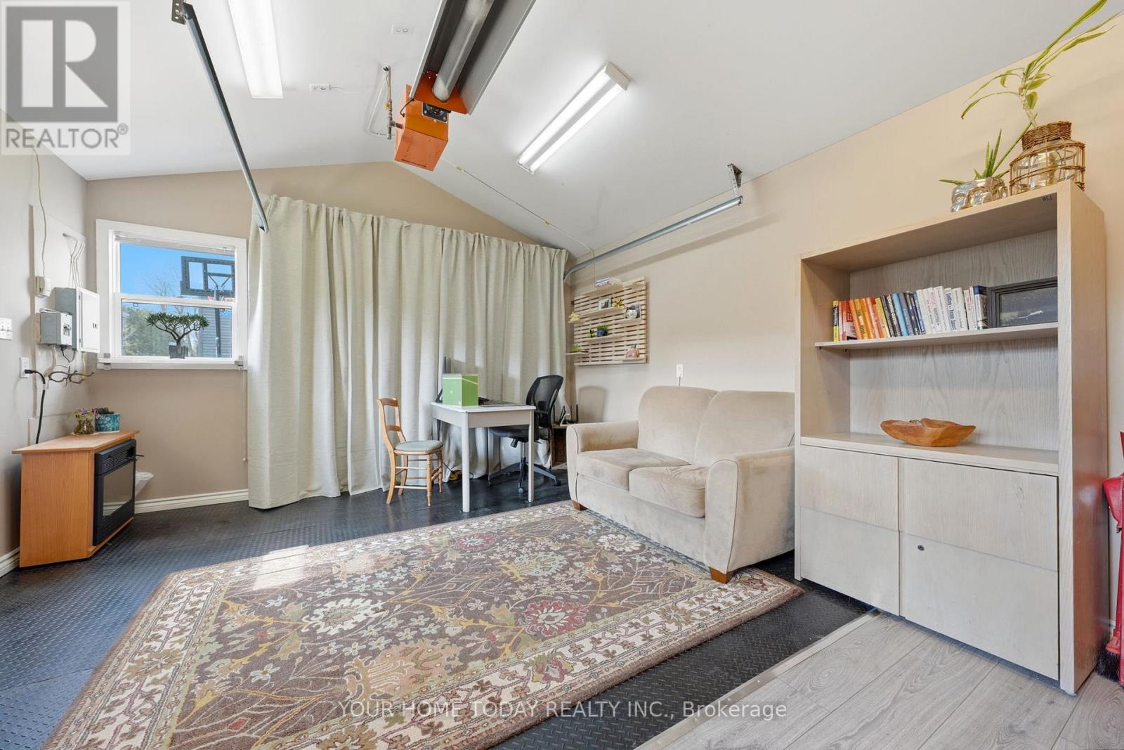 17 Park Avenue, Halton Hills (Ac Acton), Ontario  L7J 1Y3 - Photo 31 - W12997112