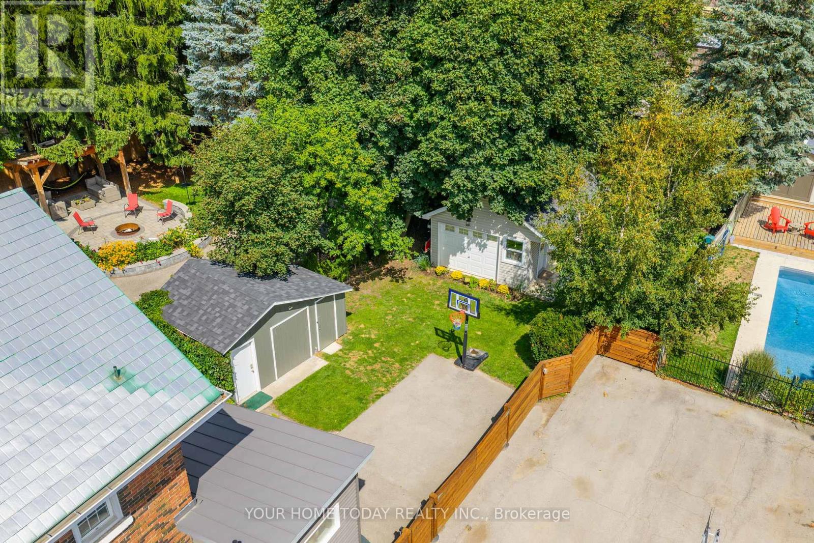 17 Park Avenue, Halton Hills (Ac Acton), Ontario  L7J 1Y3 - Photo 44 - W12997112