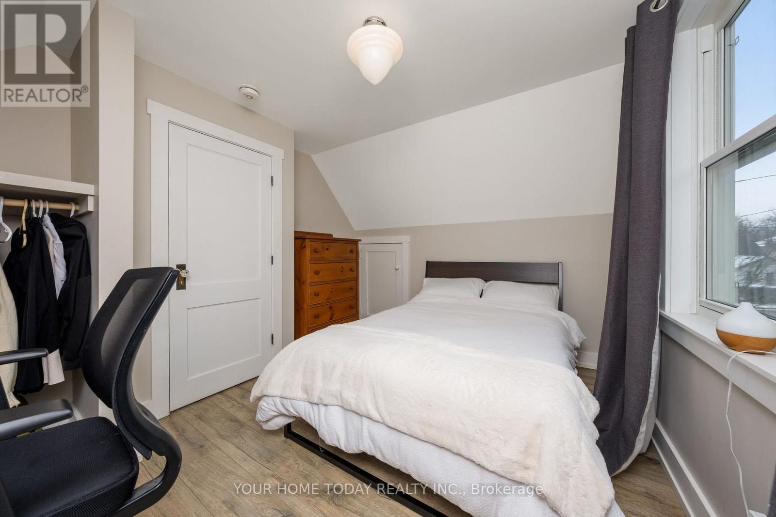 29 Normandy Boulevard, Halton Hills (Georgetown), Ontario  L7G 1V9 - Photo 18 - W12997620