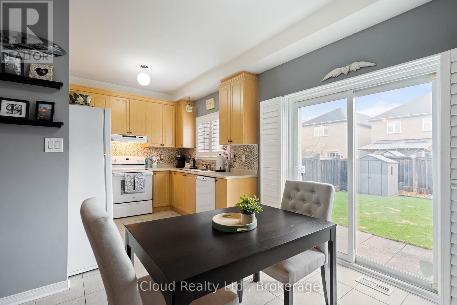 100 Goldham Way, Halton Hills (Georgetown), Ontario  L7G 0C8 - Photo 11 - W13000150