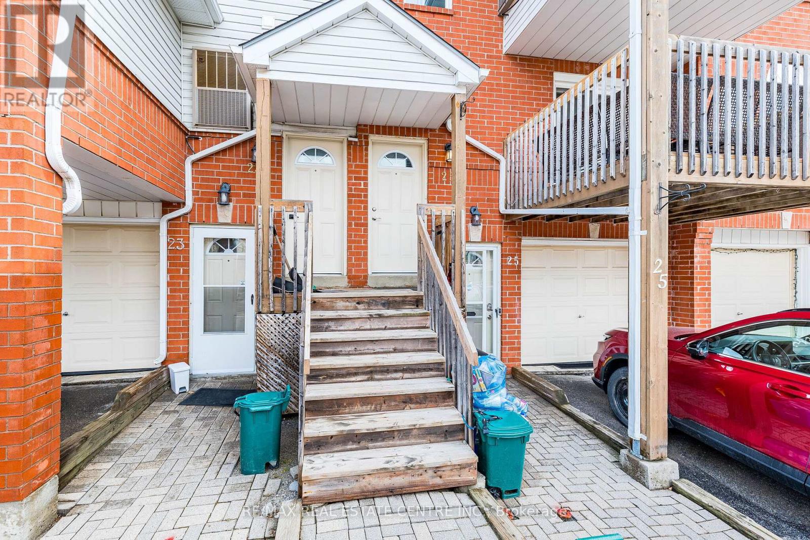 128 - 25a Wylie Circle, Halton Hills (Georgetown), Ontario  L7G 5M1 - Photo 2 - W13000892