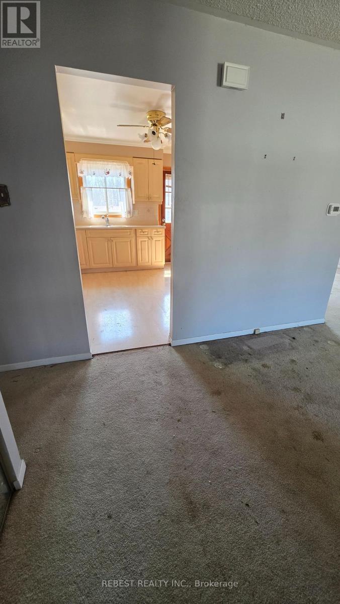 98 Cobblehill Road, Halton Hills (Ac Acton), Ontario  L7J 1P3 - Photo 12 - W13003330