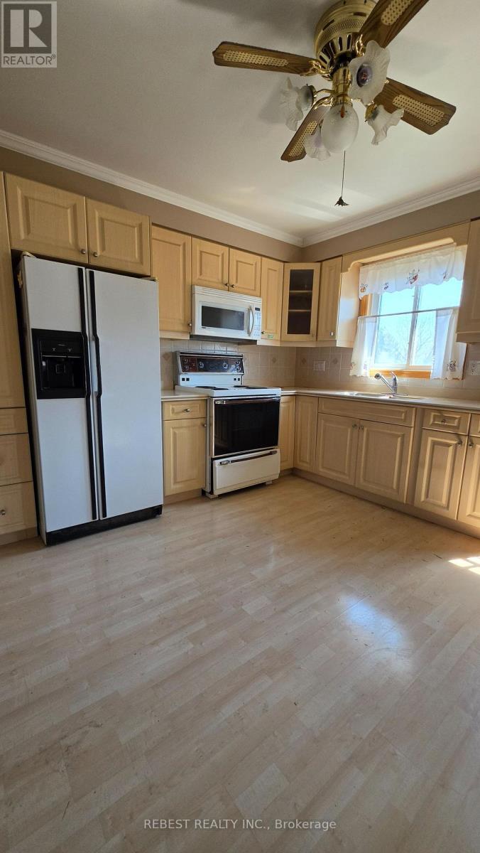 98 Cobblehill Road, Halton Hills (Ac Acton), Ontario  L7J 1P3 - Photo 14 - W13003330