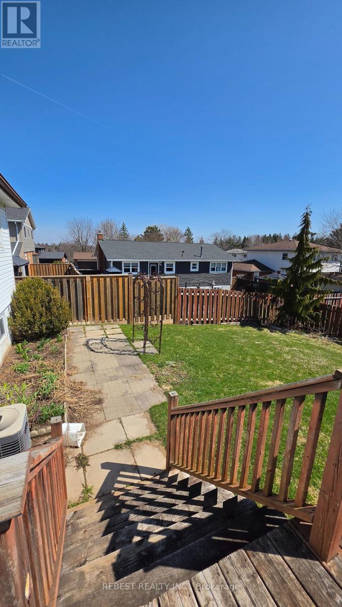 98 Cobblehill Road, Halton Hills (Ac Acton), Ontario  L7J 1P3 - Photo 45 - W13003330