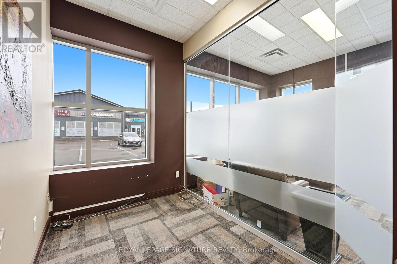 158 Guelph Street, Halton Hills (Georgetown), Ontario  L7G 4A6 - Photo 10 - W13003388