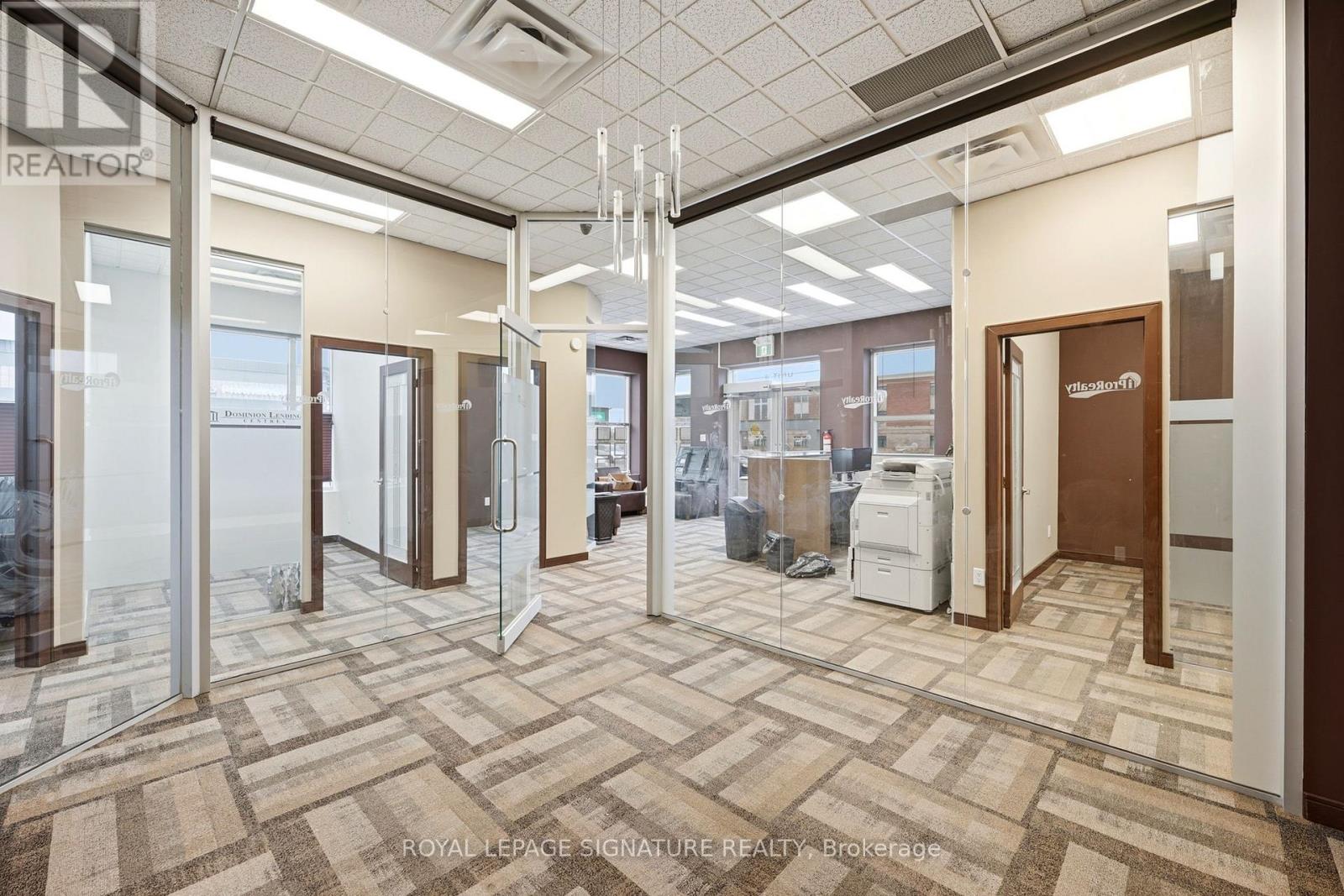 158 Guelph Street, Halton Hills (Georgetown), Ontario  L7G 4A6 - Photo 17 - W13003388