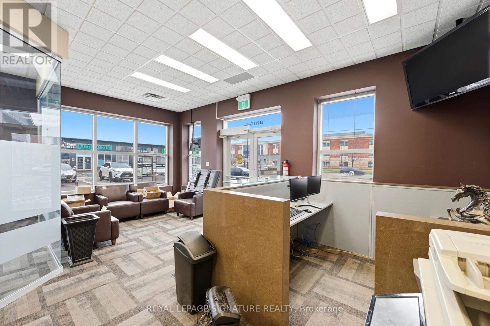 158 Guelph Street, Halton Hills (Georgetown), Ontario  L7G 4A6 - Photo 8 - W13003396