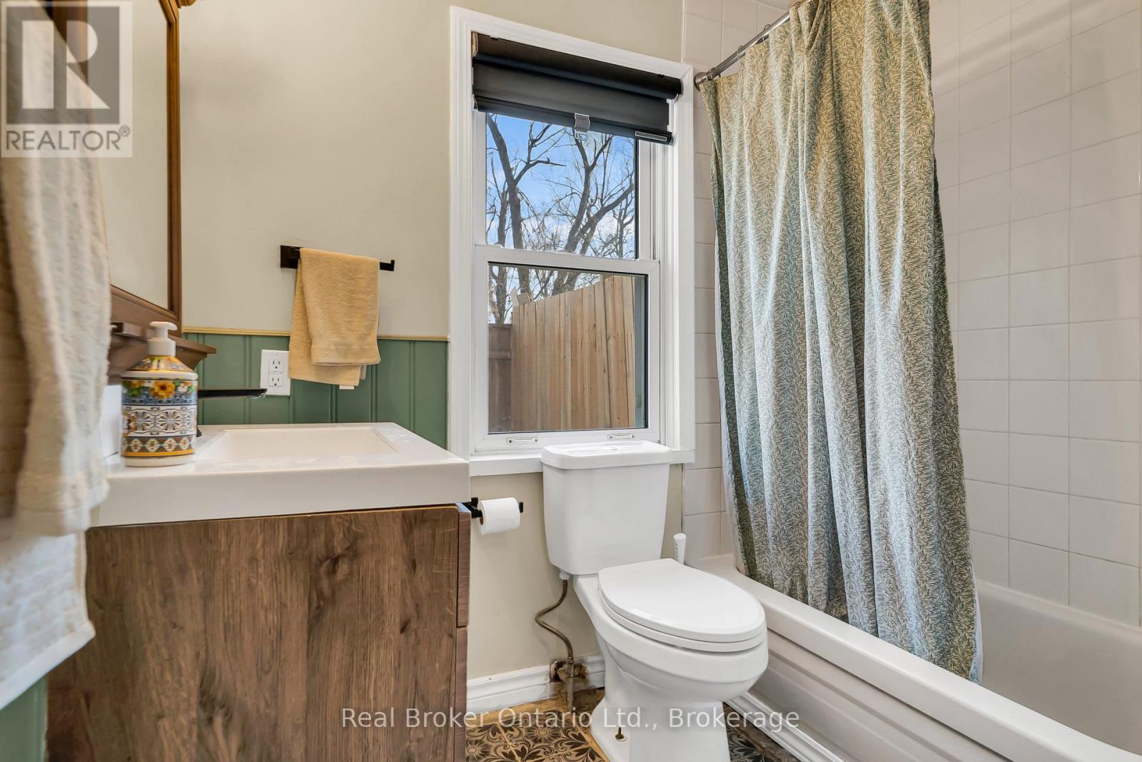 28 Church Street W, Halton Hills (Ac Acton), Ontario  L7J 1K2 - Photo 25 - W13003994