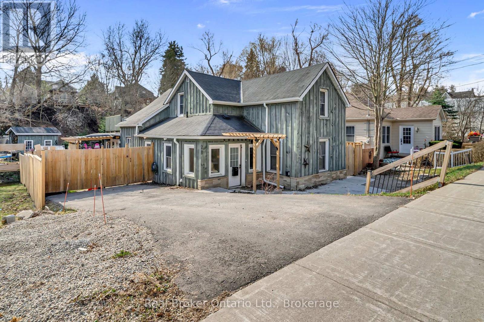 28 Church Street W, Halton Hills (Ac Acton), Ontario  L7J 1K2 - Photo 5 - W13003994