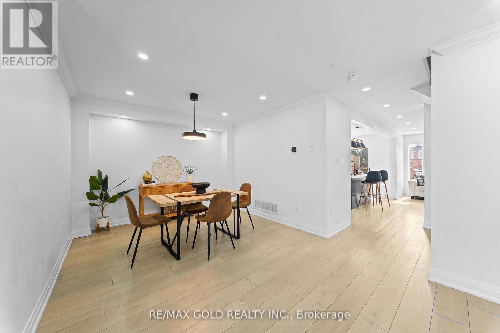 18 Russell Street, Halton Hills (Georgetown), Ontario  L7G 5Y7 - Photo 11 - W13006792