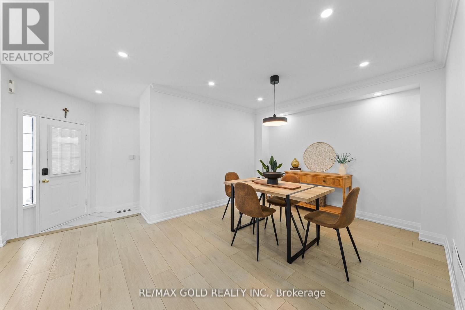 18 Russell Street, Halton Hills (Georgetown), Ontario  L7G 5Y7 - Photo 13 - W13006792