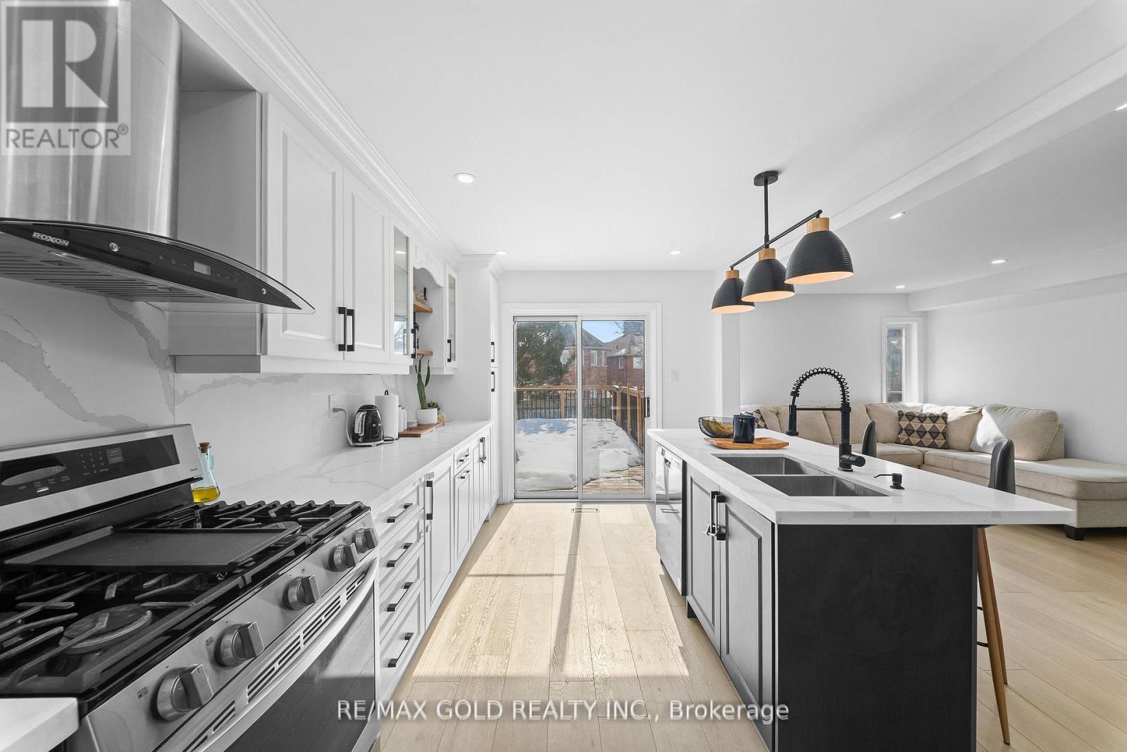 18 Russell Street, Halton Hills (Georgetown), Ontario  L7G 5Y7 - Photo 20 - W13006792