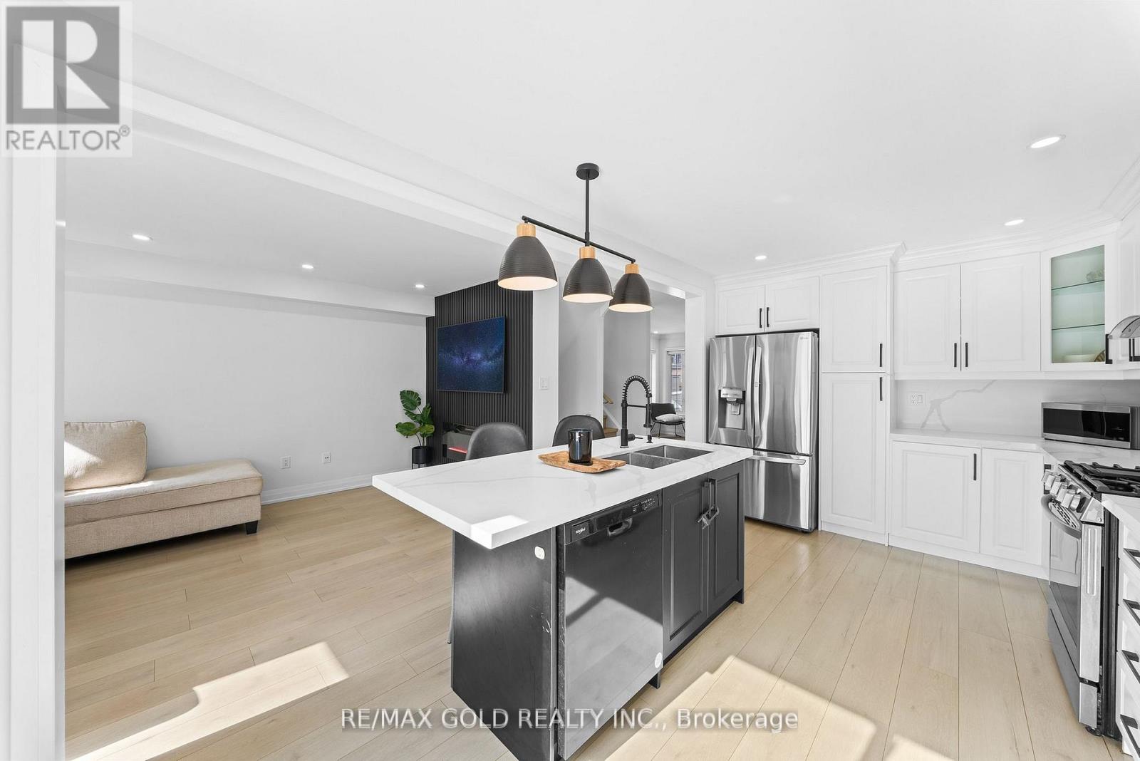 18 Russell Street, Halton Hills (Georgetown), Ontario  L7G 5Y7 - Photo 22 - W13006792