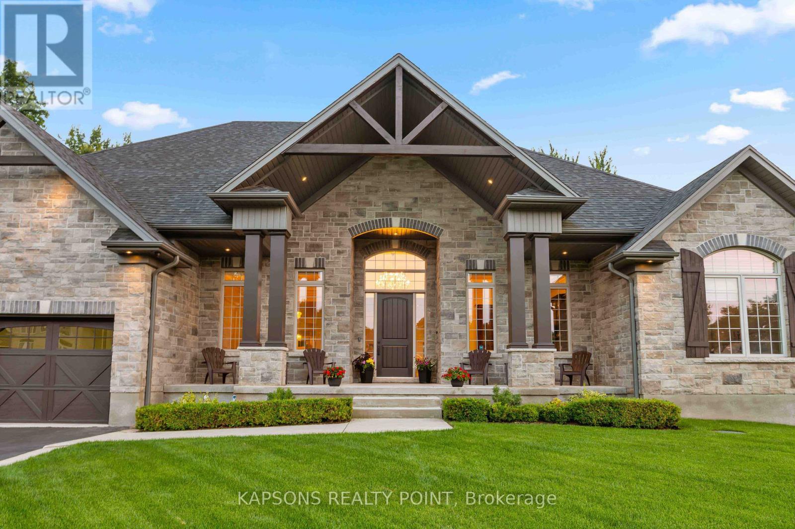 150 Stokes Trail, Milton (Campbellville), Ontario  L0P 1B0 - Photo 5 - W13007004