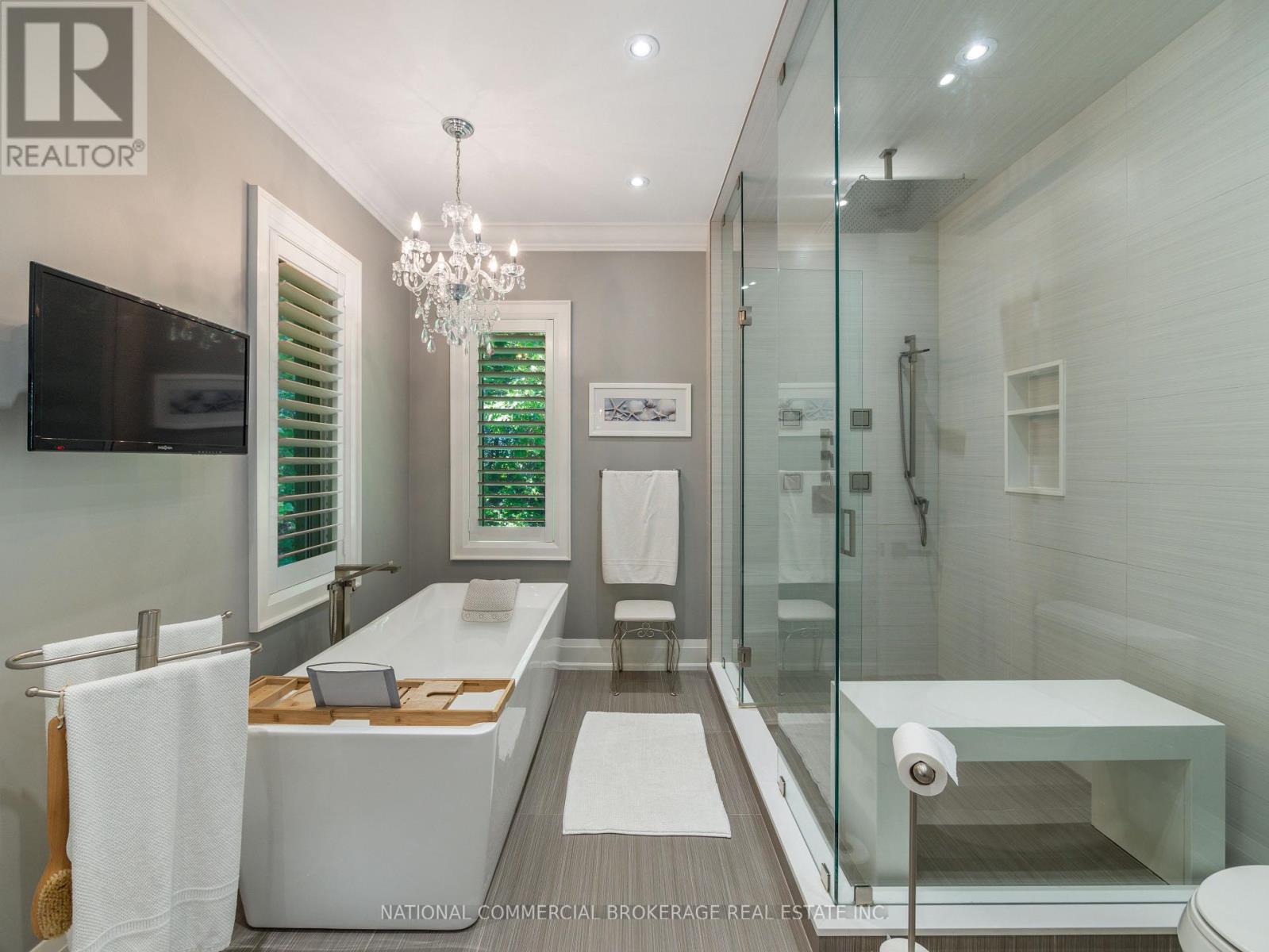 10088 Old Pine Crest Road, Halton Hills (Rural Halton Hills), Ontario  L0P 1K0 - Photo 12 - W13007100