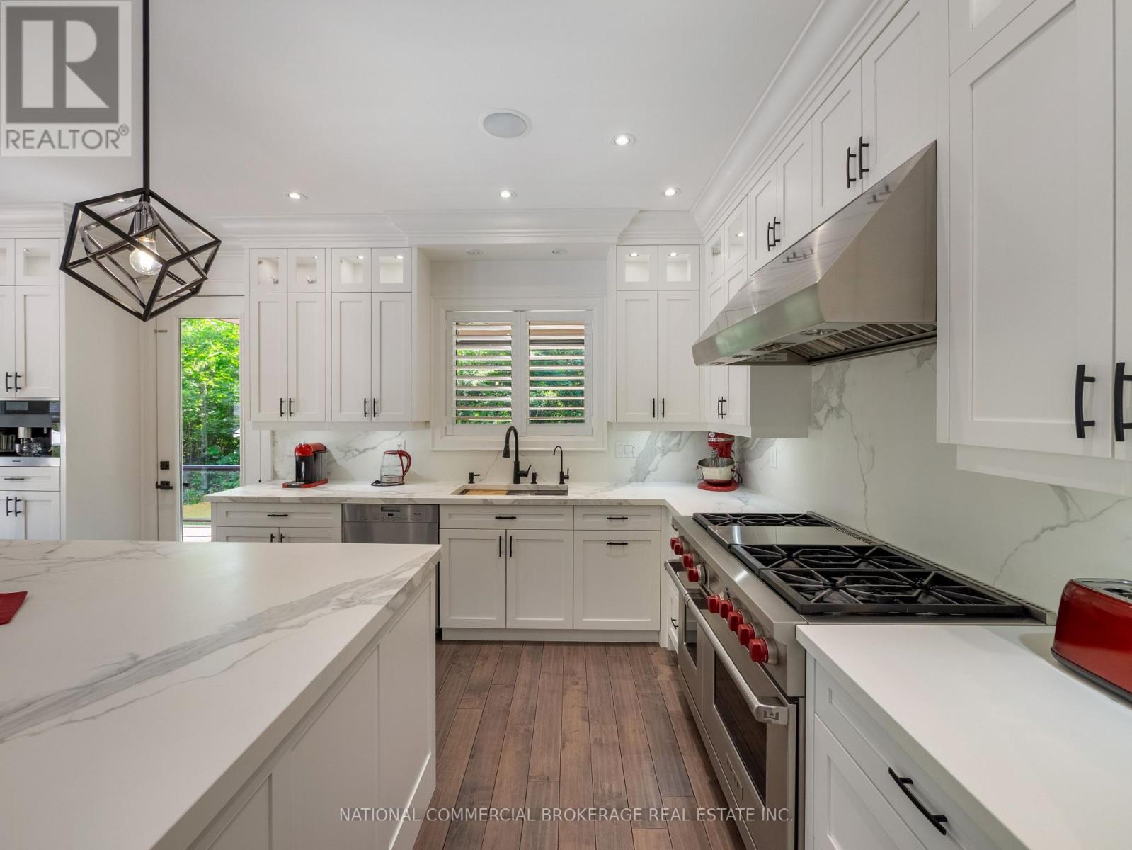 10088 Old Pine Crest Road, Halton Hills (Rural Halton Hills), Ontario  L0P 1K0 - Photo 7 - W13007100