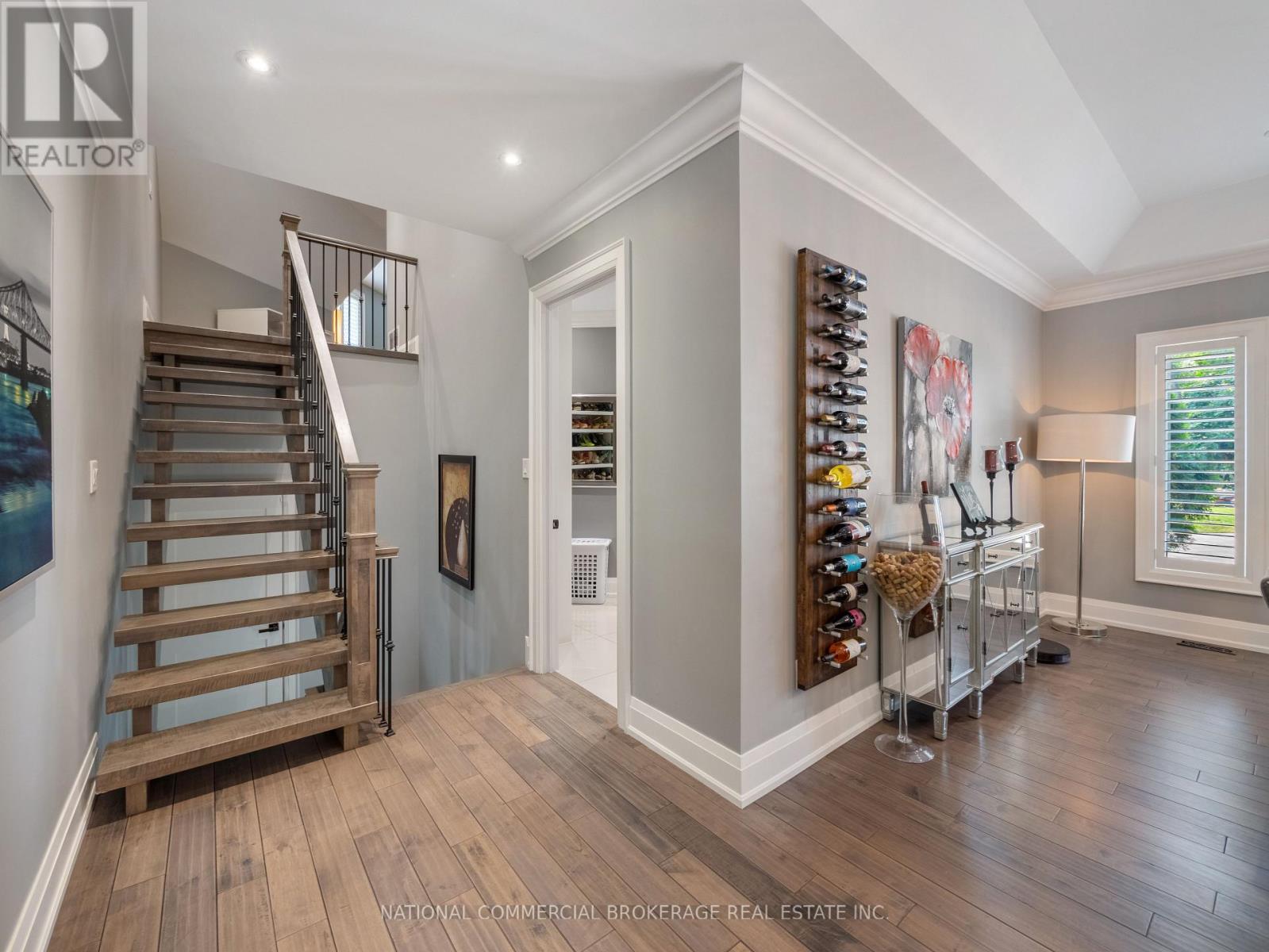 10088 Old Pine Crest Road, Halton Hills (Rural Halton Hills), Ontario  L0P 1K0 - Photo 9 - W13007100