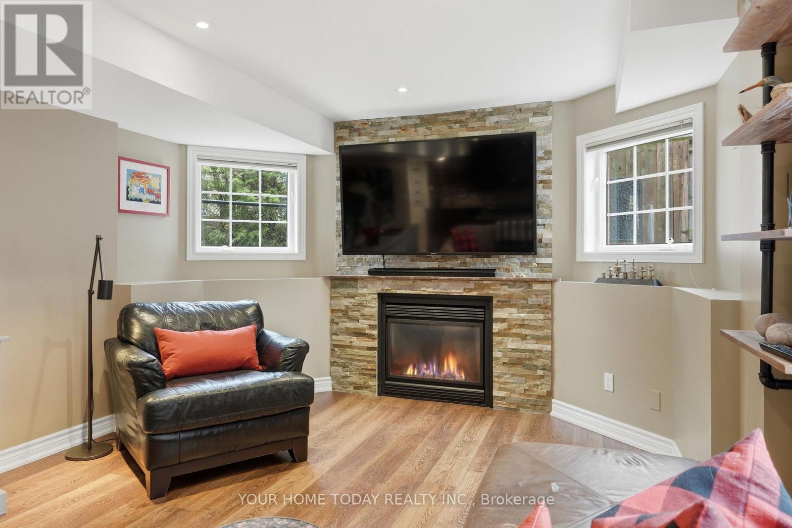 24 Wesleyan Street, Halton Hills (Georgetown), Ontario  L7G 2E1 - Photo 33 - W13007770