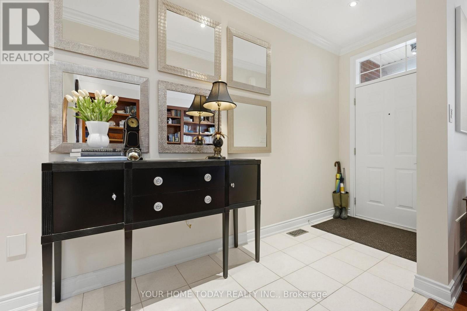 24 Wesleyan Street, Halton Hills (Georgetown), Ontario  L7G 2E1 - Photo 4 - W13007770