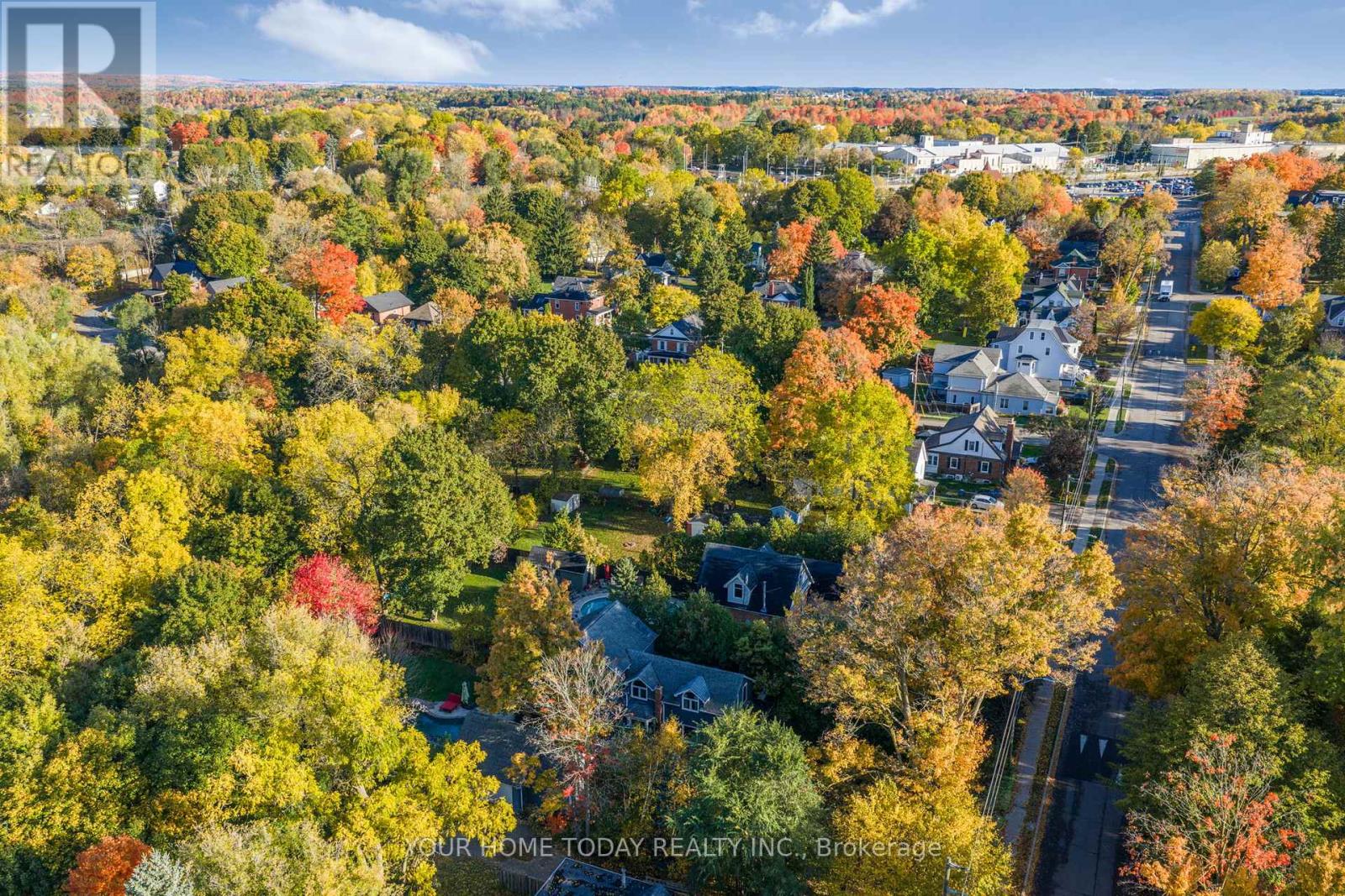 15 Queen Street, Halton Hills (Georgetown), Ontario  L7G 2E3 - Photo 43 - W13008256