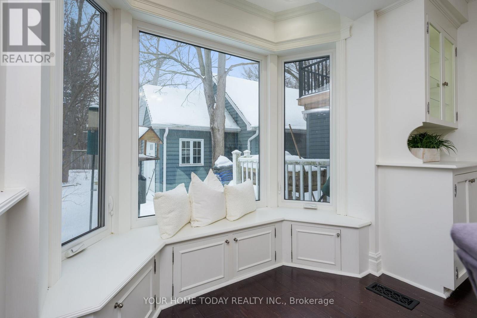 15 Queen Street, Halton Hills (Georgetown), Ontario  L7G 2E3 - Photo 9 - W13008256