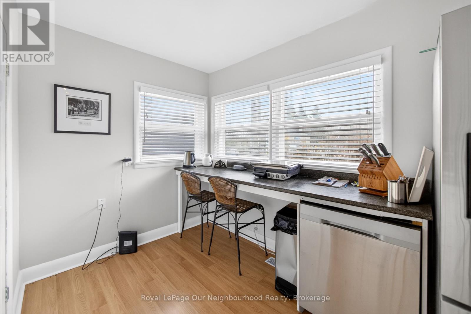 45 Main Street N, Milton (Campbellville), Ontario  L0P 1B0 - Photo 17 - W13008494