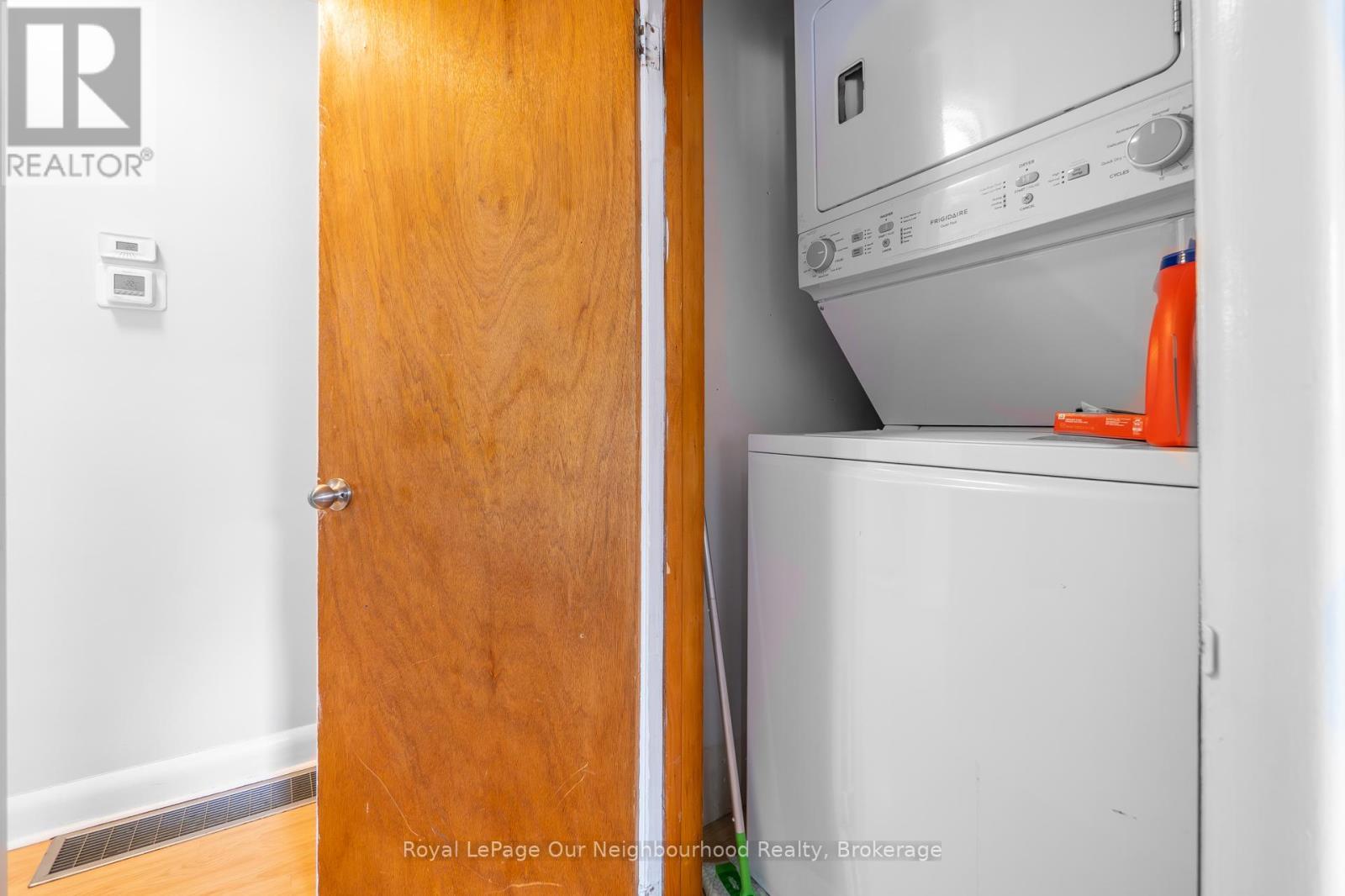 45 Main Street N, Milton (Campbellville), Ontario  L0P 1B0 - Photo 19 - W13008494