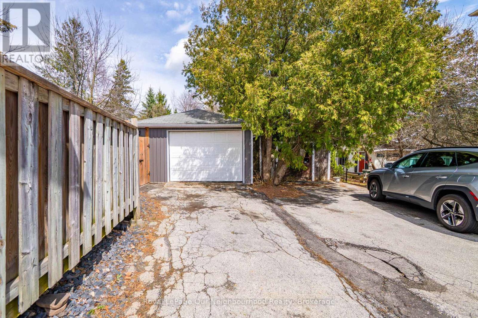 45 Main Street N, Milton (Campbellville), Ontario  L0P 1B0 - Photo 6 - W13008494