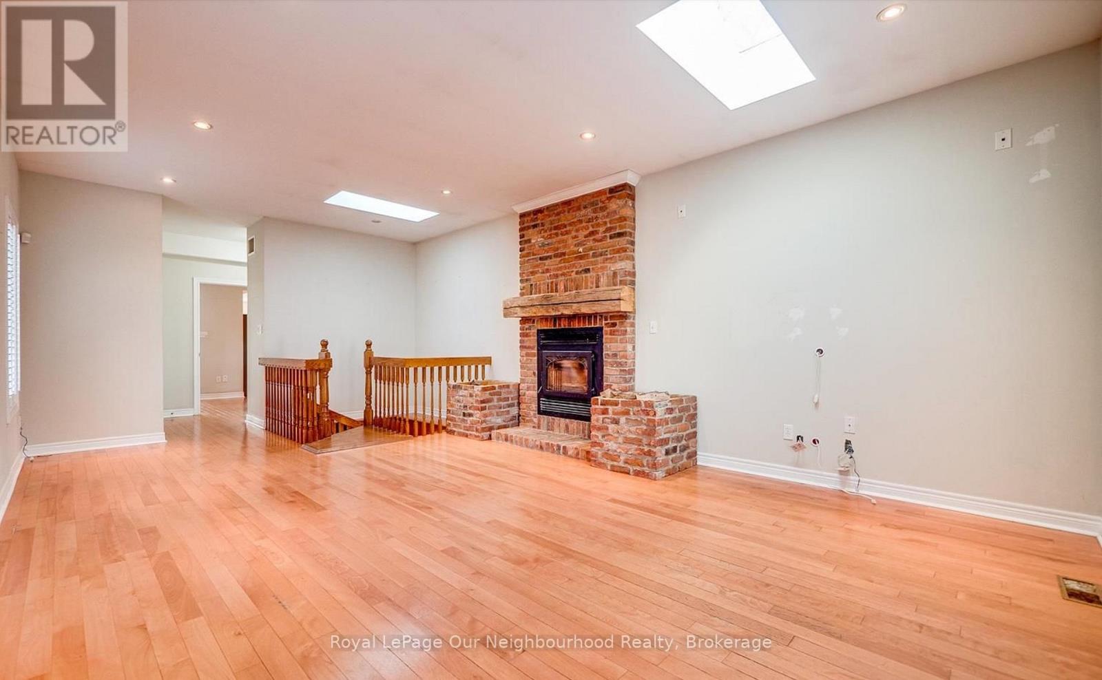 51 Main Street N, Milton (Campbellville), Ontario  L0P 1B0 - Photo 15 - W13008502