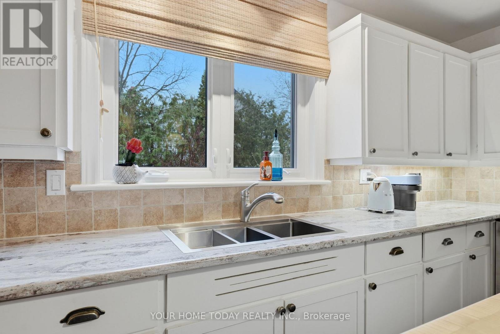 36 Queen Street, Halton Hills (Georgetown), Ontario  L7G 2E6 - Photo 13 - W13008614