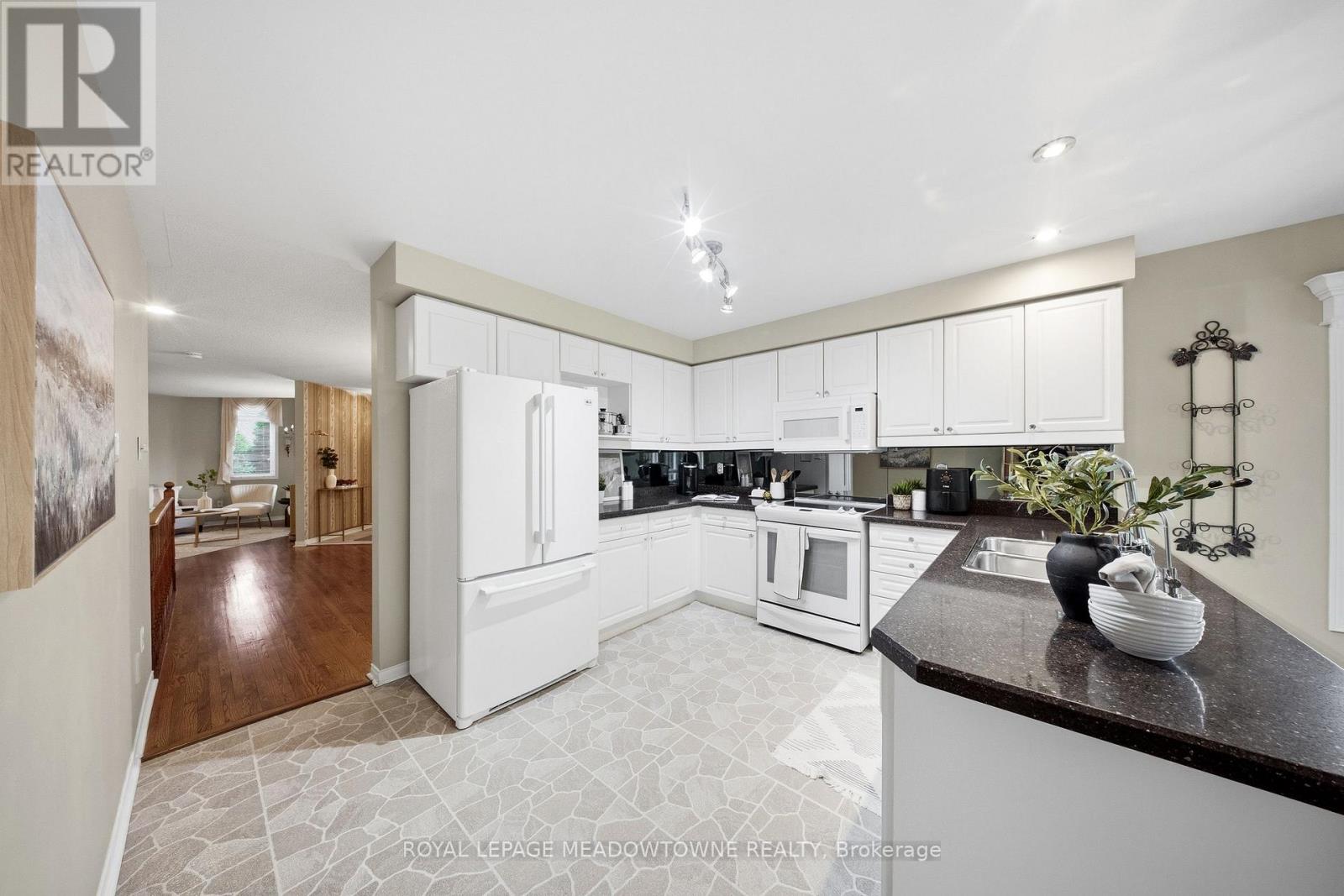 20 Huffmann Drive, Halton Hills (Georgetown), Ontario  L7G 5W4 - Photo 20 - W13011482