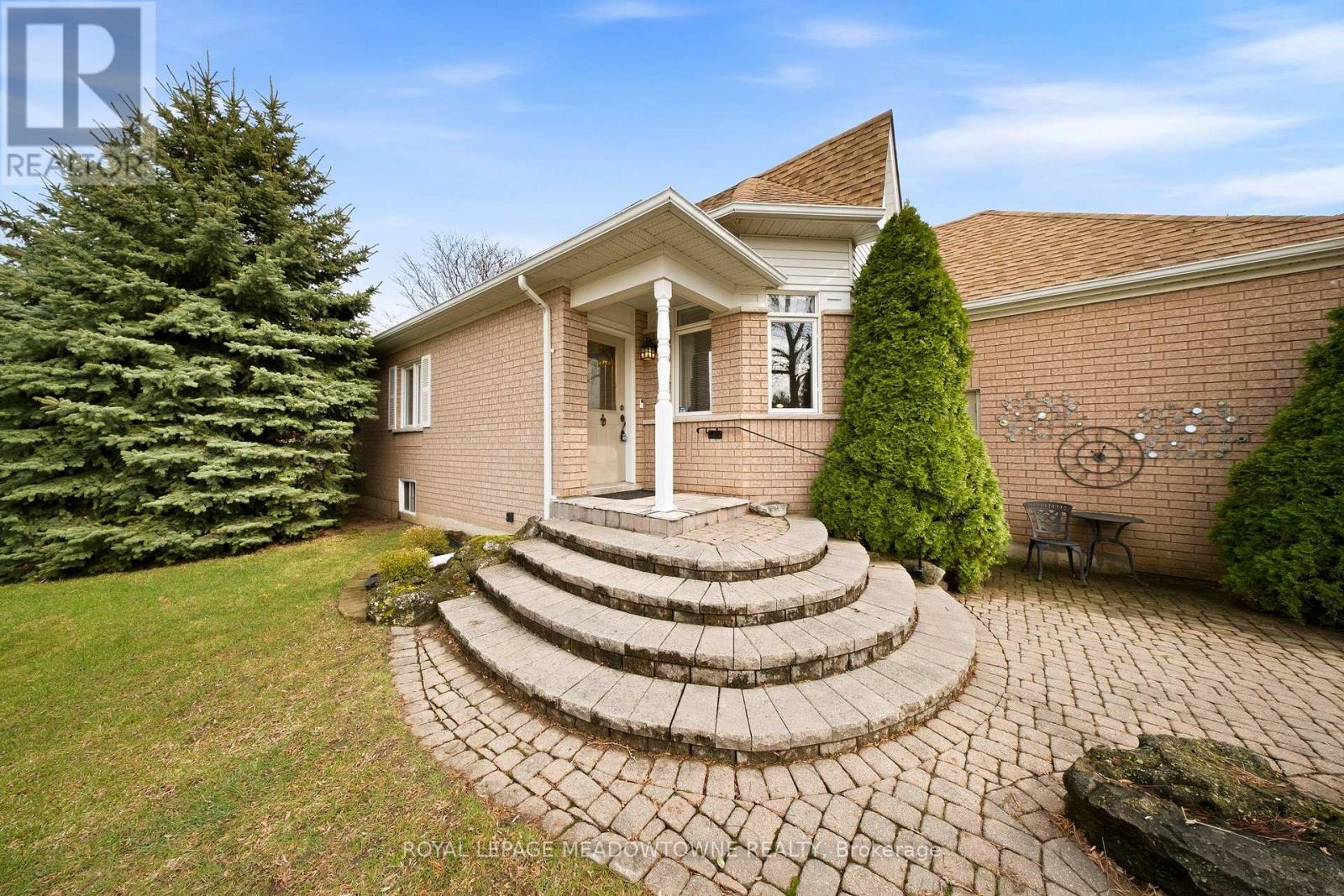 20 Huffmann Drive, Halton Hills (Georgetown), Ontario  L7G 5W4 - Photo 7 - W13011482