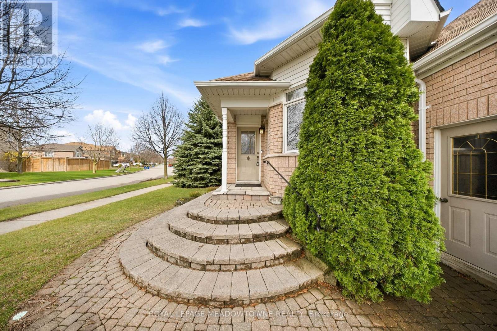 20 Huffmann Drive, Halton Hills (Georgetown), Ontario  L7G 5W4 - Photo 8 - W13011482