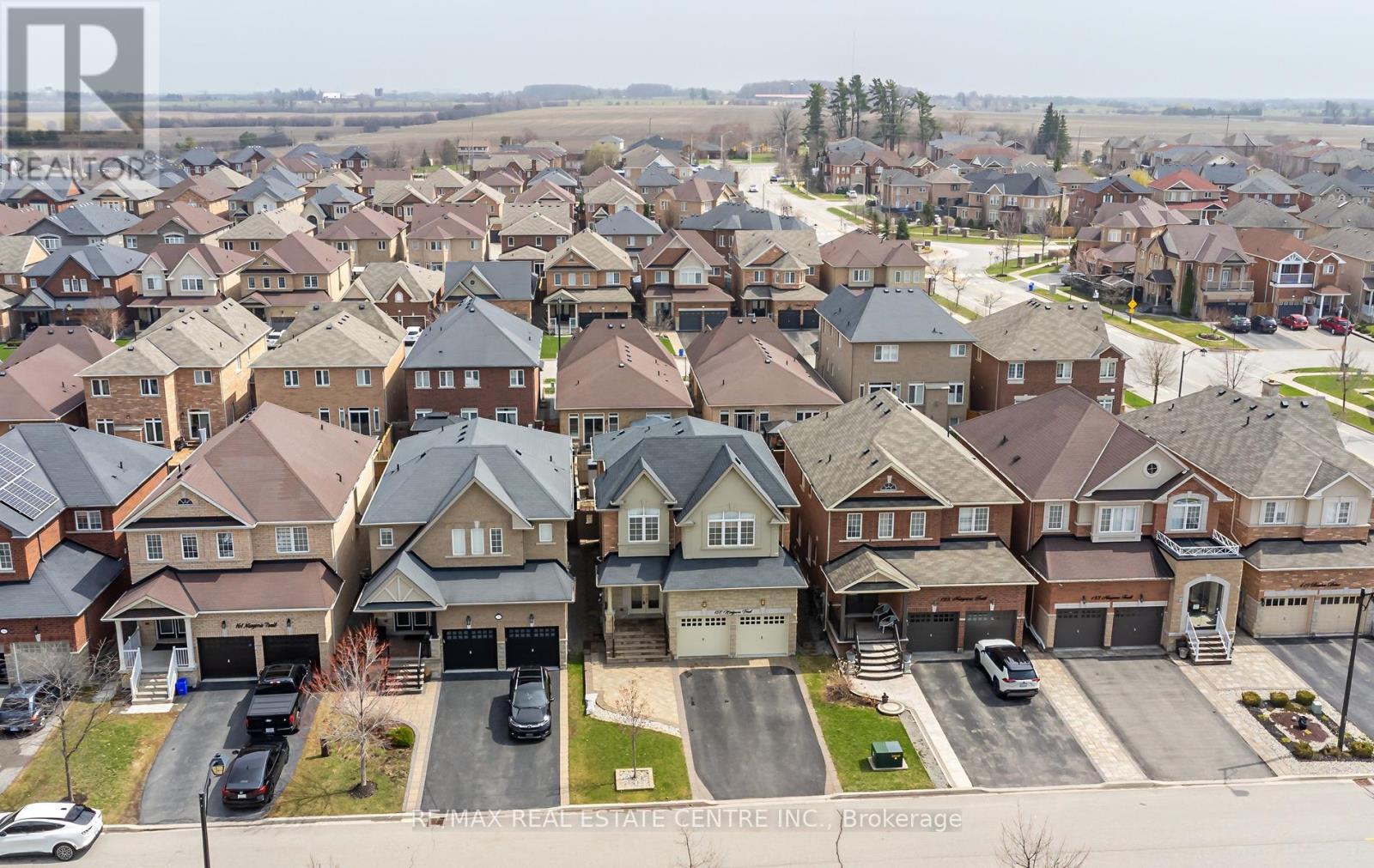 157 Niagara Trail, Halton Hills (Georgetown), Ontario  L7G 0H4 - Photo 2 - W13011486