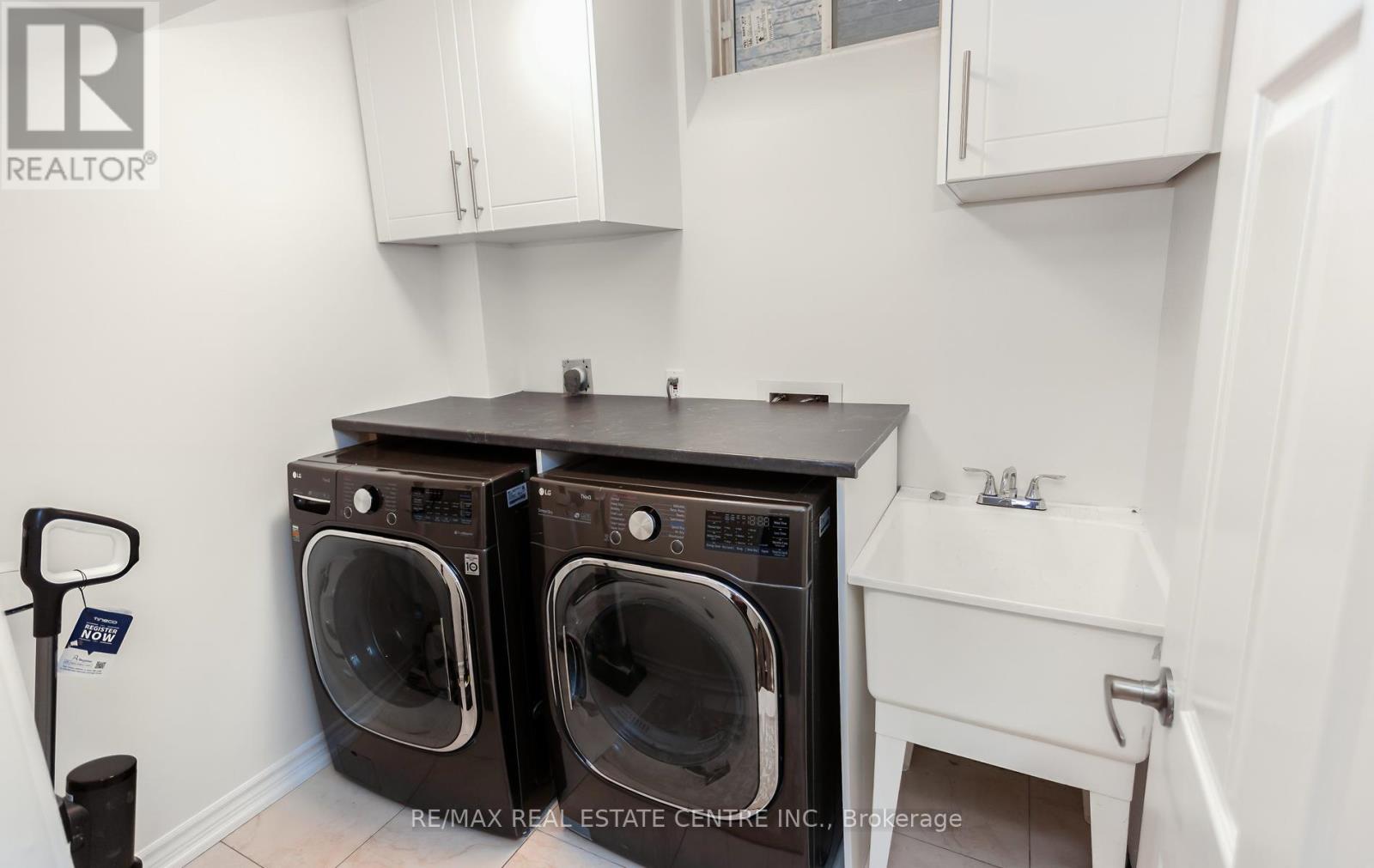 157 Niagara Trail, Halton Hills (Georgetown), Ontario  L7G 0H4 - Photo 40 - W13011486