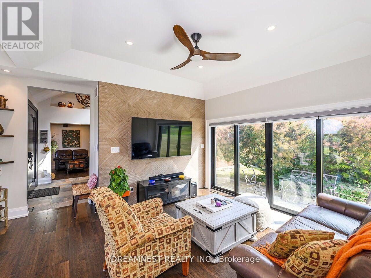 11132 Mcfarland Court, Milton (Brookville/haltonville), Ontario  L0P 1B0 - Photo 18 - W13012604