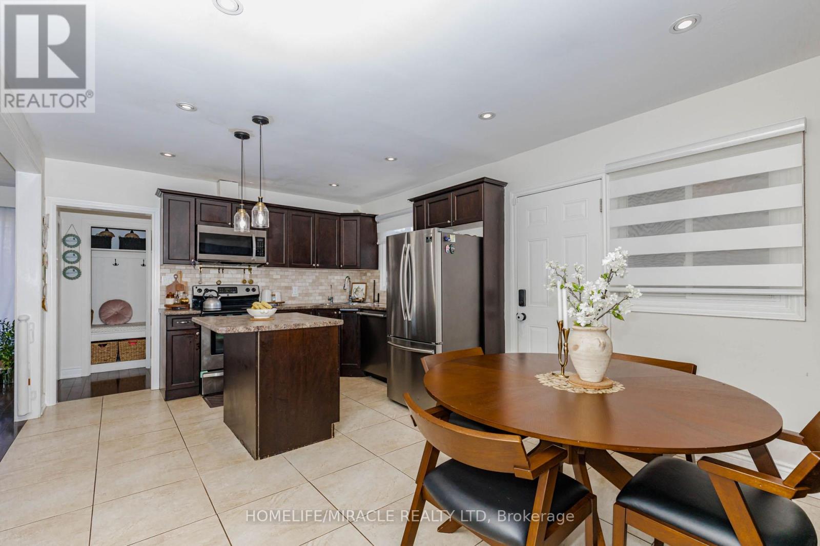 403 Delrex Boulevard, Halton Hills (Georgetown), Ontario  L7G 4H8 - Photo 18 - W13020282