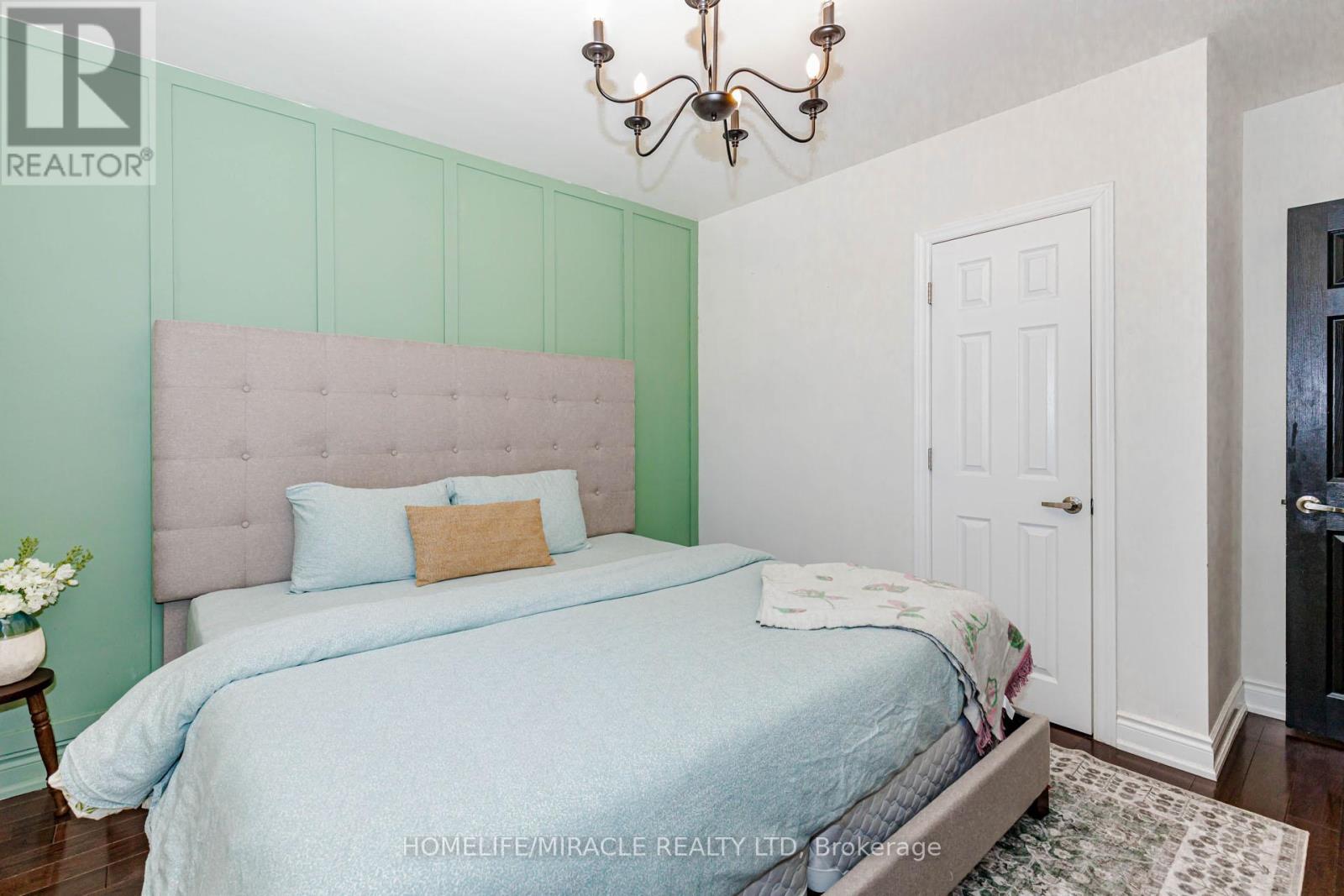 403 Delrex Boulevard, Halton Hills (Georgetown), Ontario  L7G 4H8 - Photo 20 - W13020282