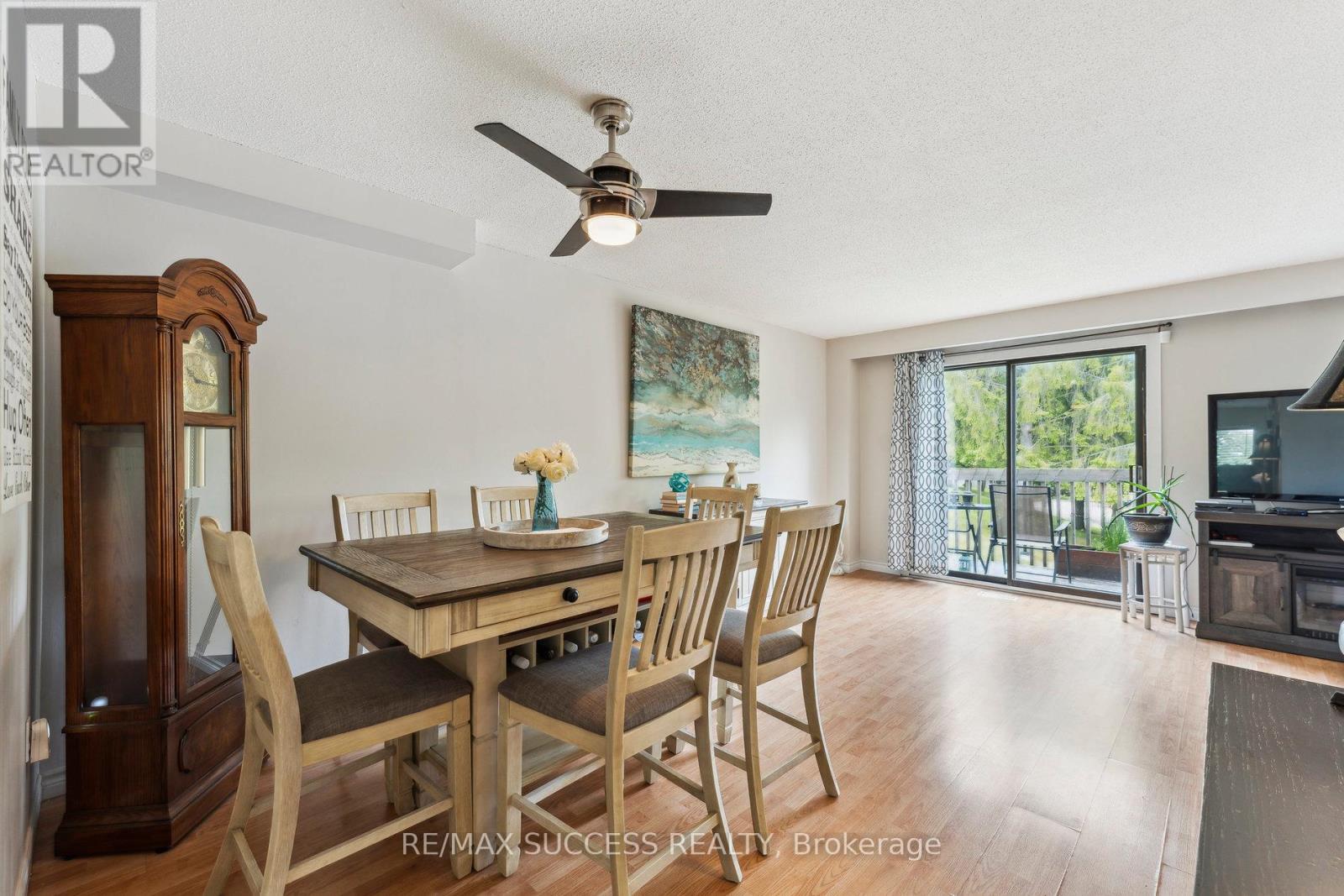 82 Lynden Circle, Halton Hills (Georgetown), Ontario  L7G 4Y8 - Photo 5 - W13021240