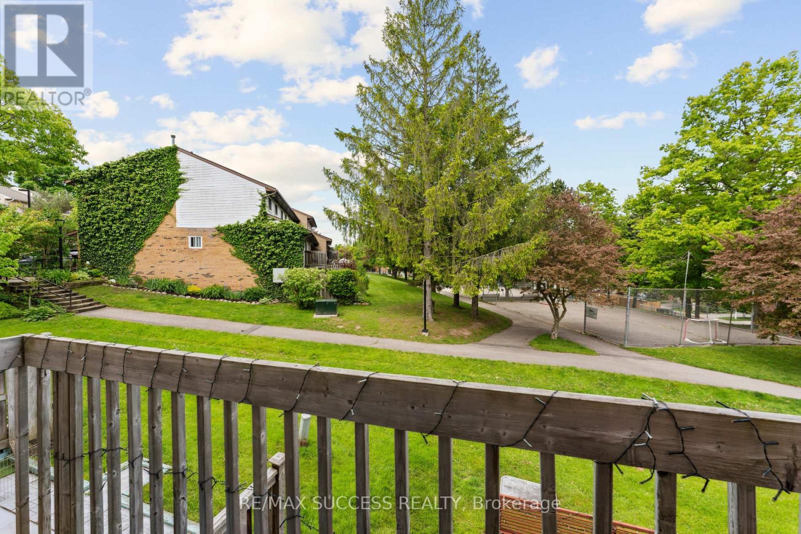 82 Lynden Circle, Halton Hills (Georgetown), Ontario  L7G 4Y8 - Photo 7 - W13021240